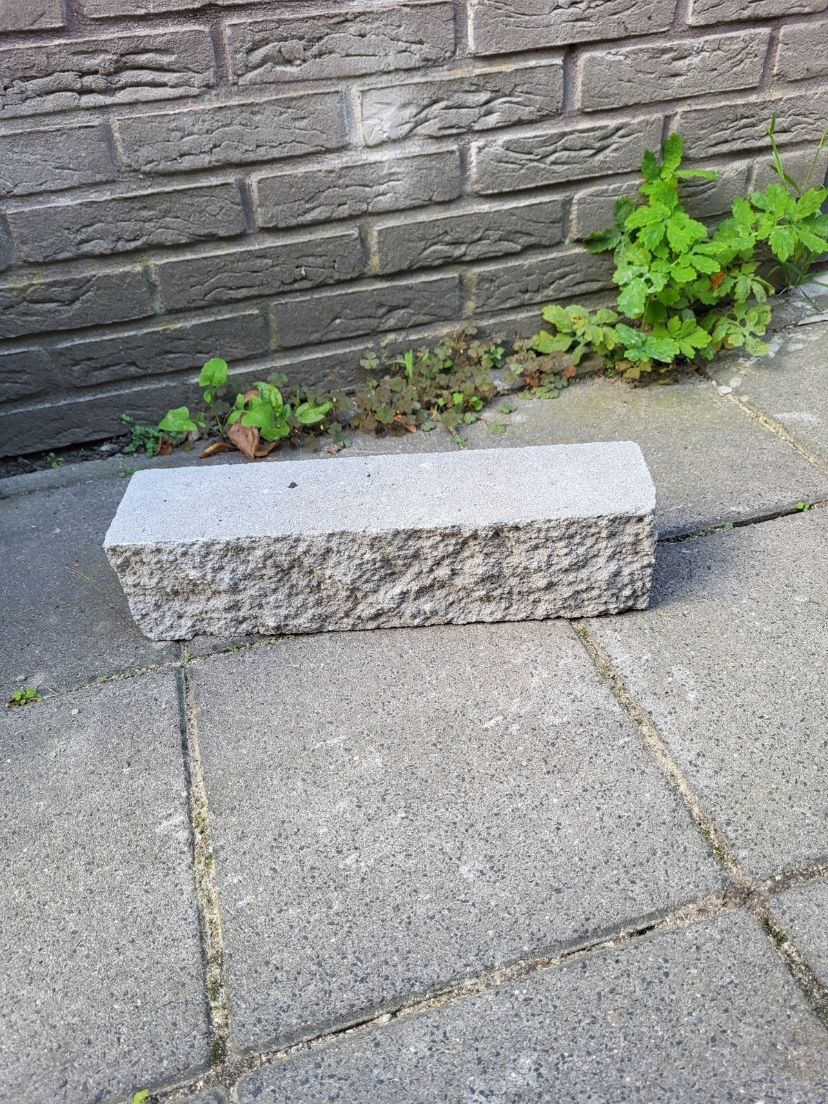 Grijze naarse betonblok, Tuin en Terras, Ophalen, Nieuw, Minder dan 100 cm, Minder dan 25 cm