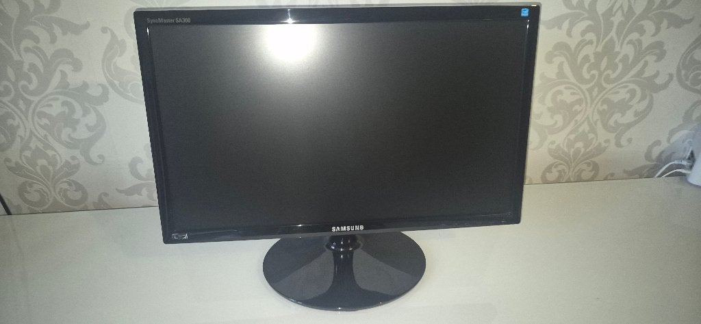 Samsung 22 inch computerscherm Model S22A300B, Ophalen, Full HD, Zo goed als nieuw, Overige typen