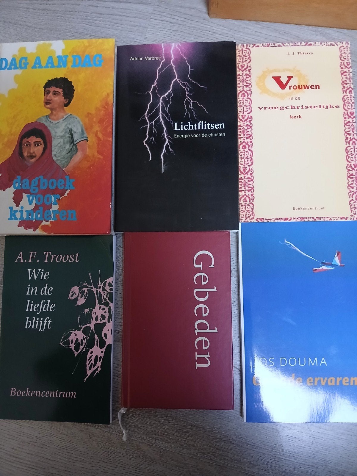 Diverse religieuze boeken (6 stuks), Boeken, Ophalen of Verzenden, Gelezen, Christendom | Katholiek