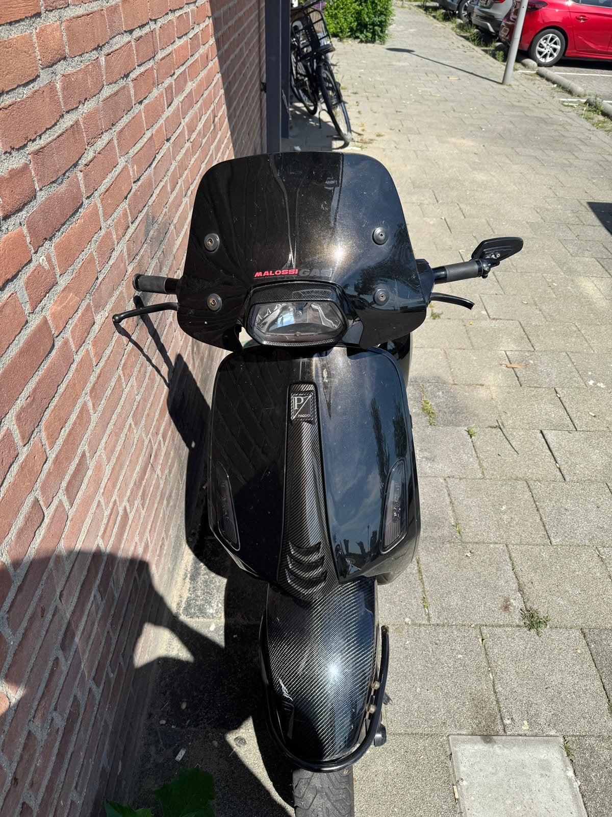 Piaggio Vespa Sprint 80cc met Carbon en Akrapovic uitlaat, Ophalen, Piaggio, Zo goed als nieuw, Benzine