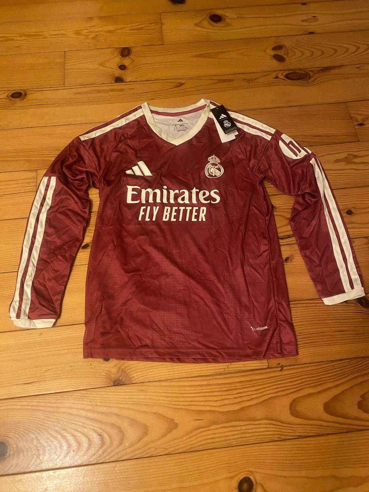 Real Madrid third shirt 2026/2027 maat M, Kleding | Heren, Ophalen of Verzenden, Nieuw, Rood, Overige typen