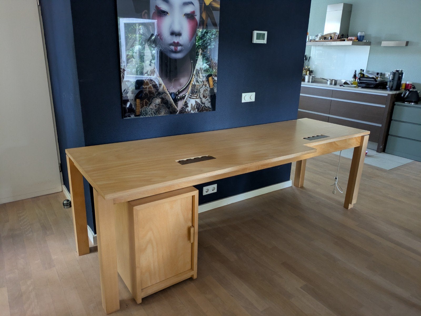 Groot bureau/ werkbank, Gebruikt, Hout, Beige, 240 cm