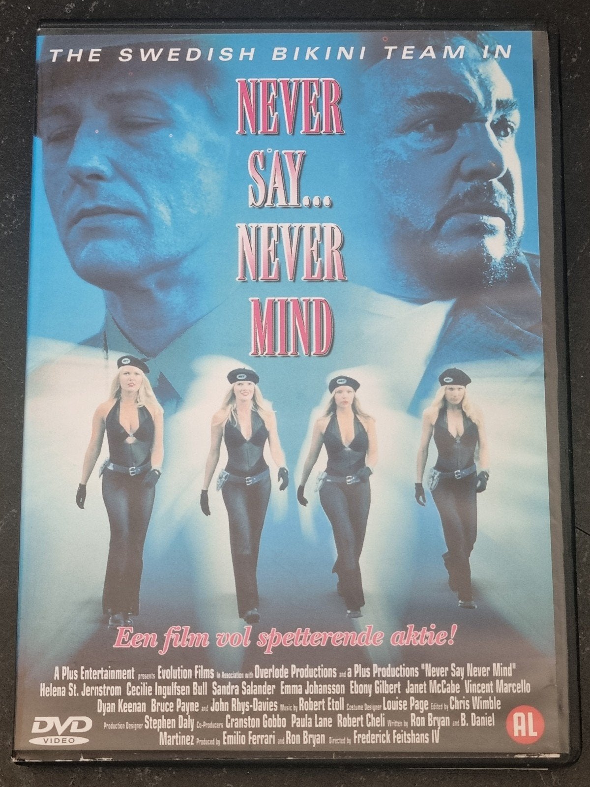 Never Say Never Mind - The Swedish Bikini Team DVD, Cd's en Dvd's, Nederlands, Ophalen of Verzenden, Zo goed als nieuw, Vanaf 12 jaar