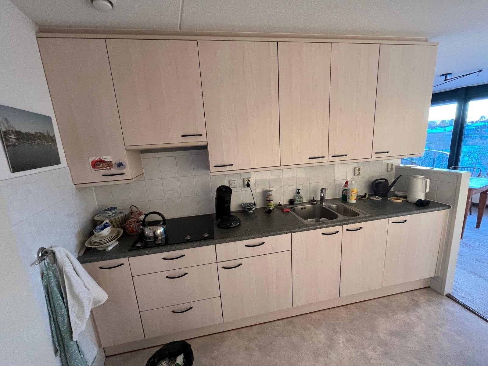 Complete keuken met inbouwapparatuur, Huis en Inrichting, Keuken | Complete keukens, Ophalen, Gebruikt, Enkelwandige keuken, Crème