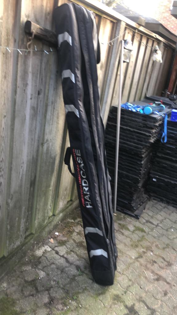 Mooie hengel foudraal, Ophalen of Verzenden, Gebruikt, Overige typen