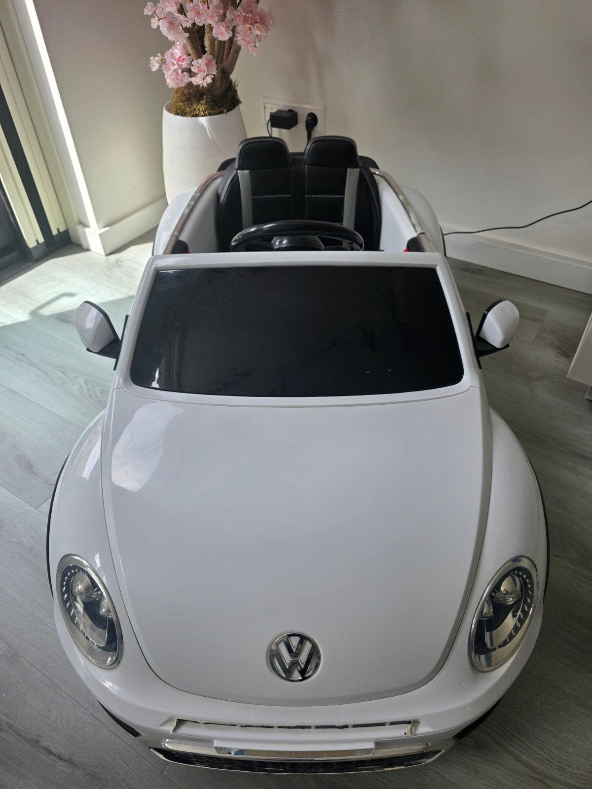 Elektrische kinderauto met nieuwe accu en afstandsbediening, Kinderen en Baby's, Ophalen, Zo goed als nieuw