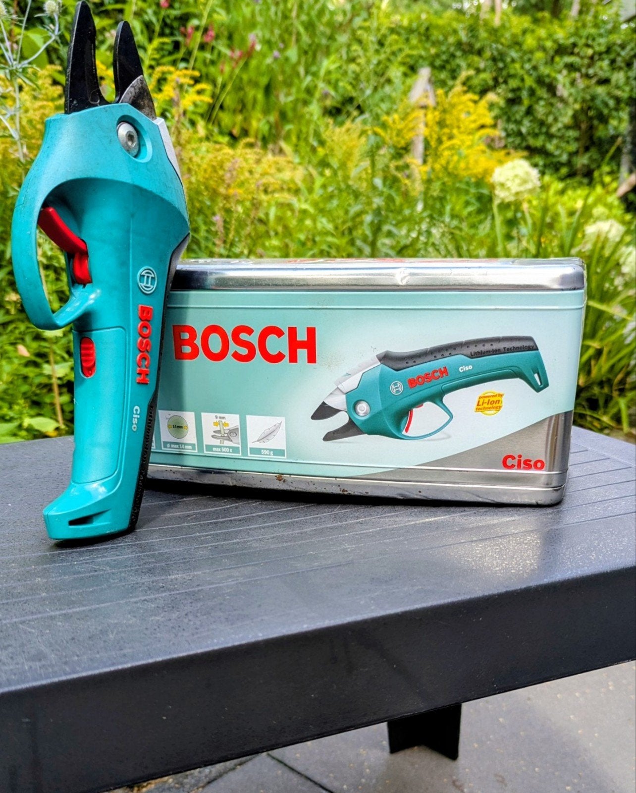 Krachtige BOSCH LION ACCU KNIPSCHAAR -    Isio      Gardena, Tuin en Terras, Ophalen of Verzenden, Gebruikt, Minder dan 20 mm