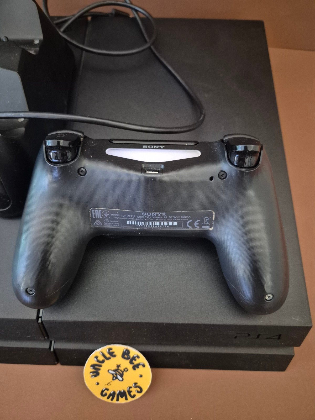 Sony PlayStation 4 (PS4) Original met 1 controller, Verzenden, 2-1 Konan Minato-ku Tokyo, 108-0075 Japan, Sony Computer Entertainment Inc.
