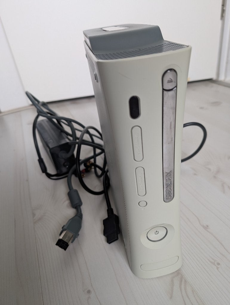 Xbox 360 Premium 20GB wit + voeding en kabels, Ophalen of Verzenden, Gebruikt, 20 GB, Zonder controller