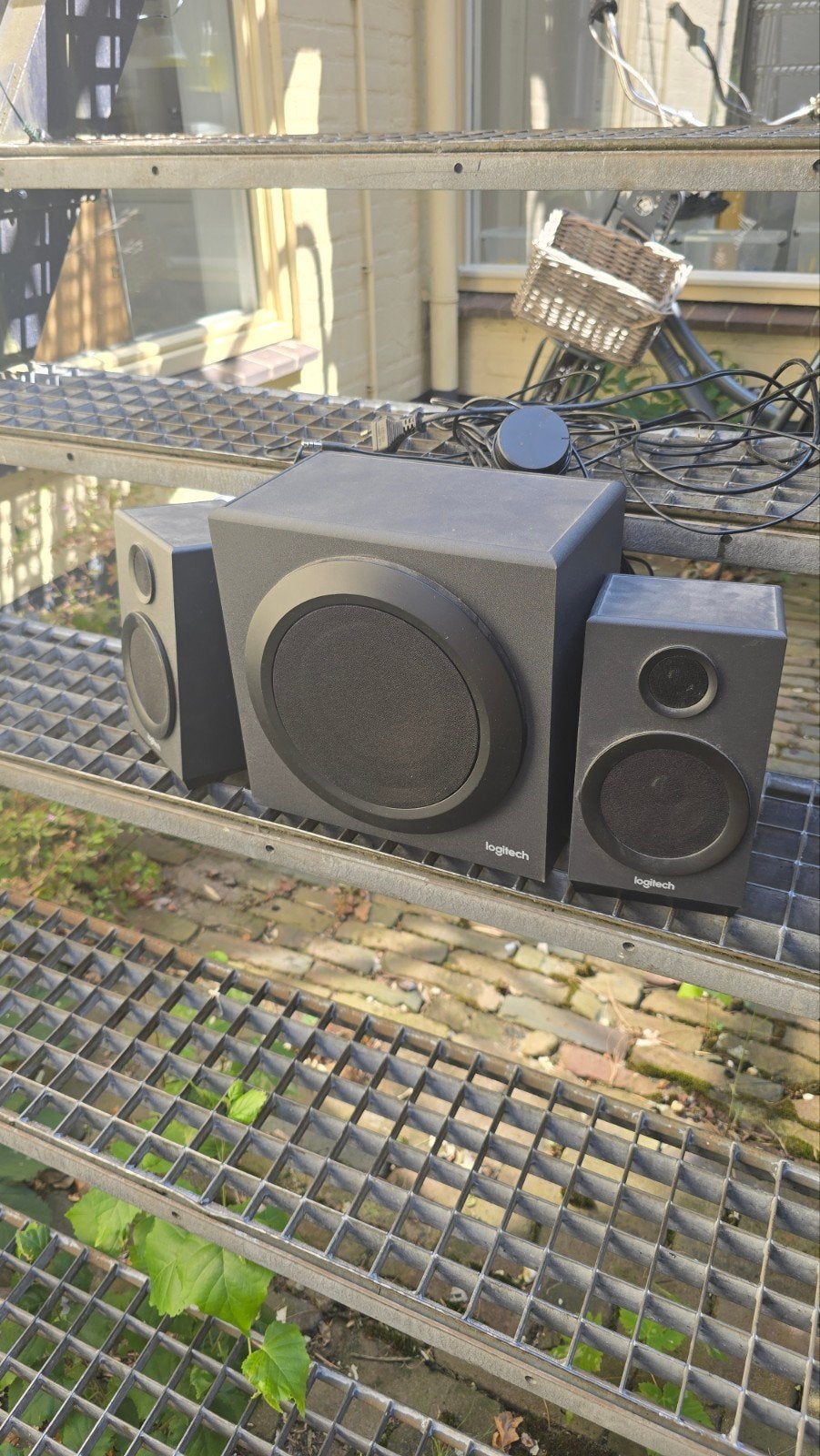 Logitech speakerset met subwoofer en AUX-aansluiting, Overige merken, Gebruikt, Losse componenten, Ophalen of Verzenden