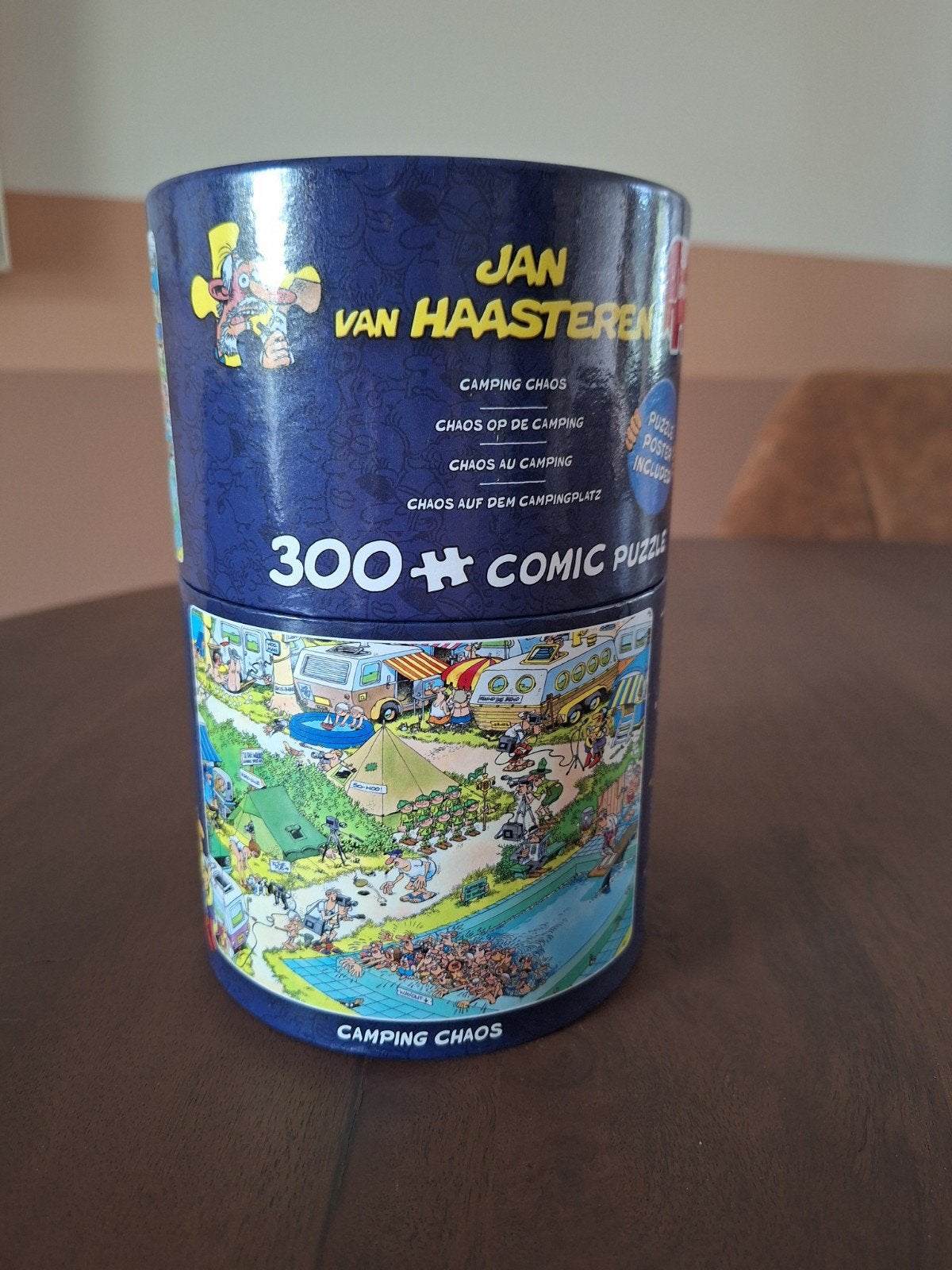 Jan van Haasteren Comic Puzzle - Camping Chaos 300 stukjes 3, Hobby en Vrije tijd, Denksport en Puzzels, Ophalen of Verzenden