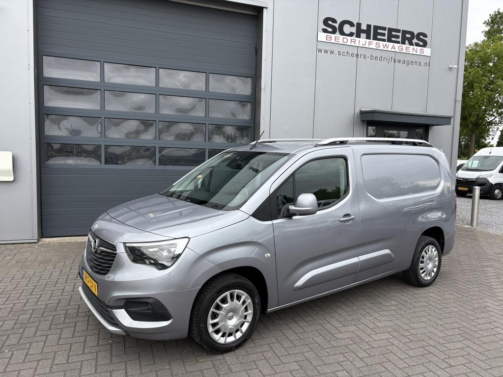 Opel Combo 1.5D 130PK Aut. L2 Airco | Navigatie | Camera, Automaat, Gebruikt, Euro 6, 4 cilinders