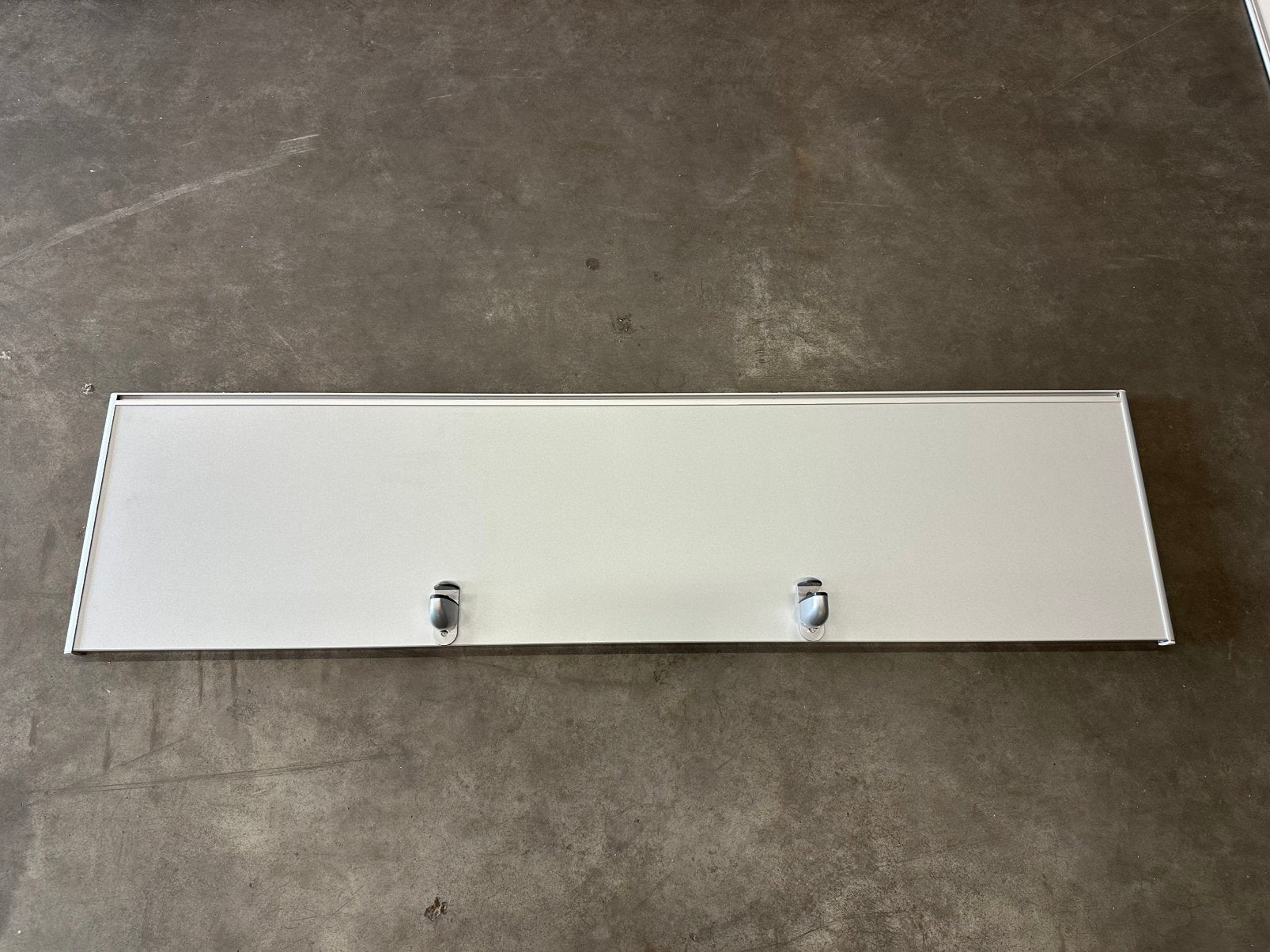Lichtgrijs bureauscherm / scheidingswand (180x44,5 cm), Ophalen, Zo goed als nieuw