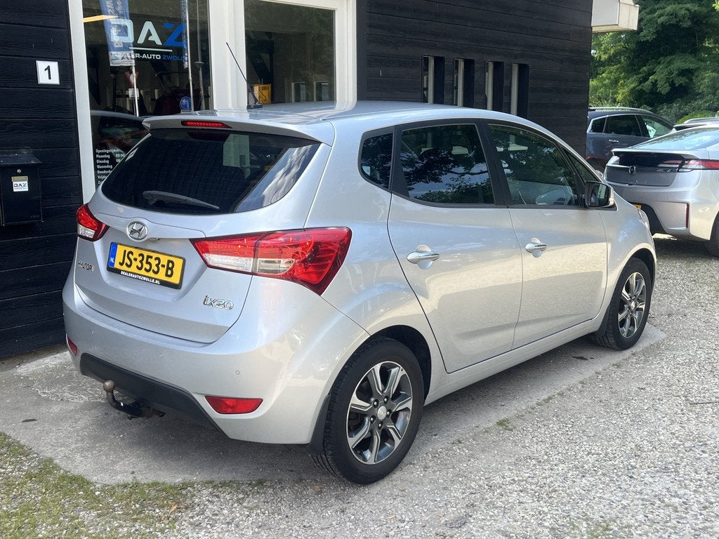 Hyundai ix20 1.4i Go! Ecc/Audio/Navi/Trekhaak (bj 2016), Voorwielaandrijving, Stof, Gebruikt, Euro 6