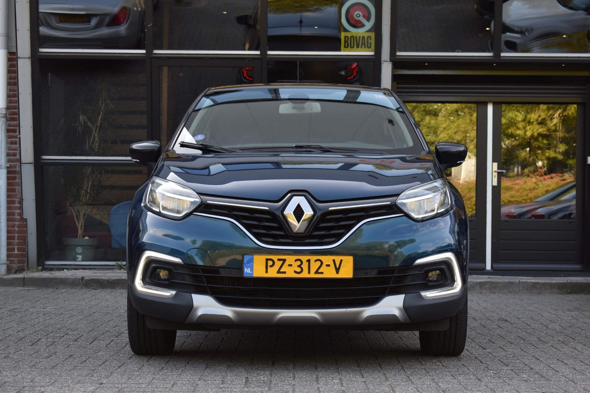 Renault Captur 1.2 TCe Edition One Keyless Camera Stoelverw, Auto's, Voorwielaandrijving, Dealer onderhouden, Gebruikt, 4 cilinders