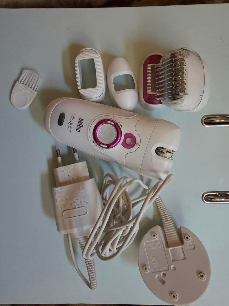 Braun Silk-épil 7 Epilator met accessoires, Ophalen, Zo goed als nieuw, Scheren en Epileren