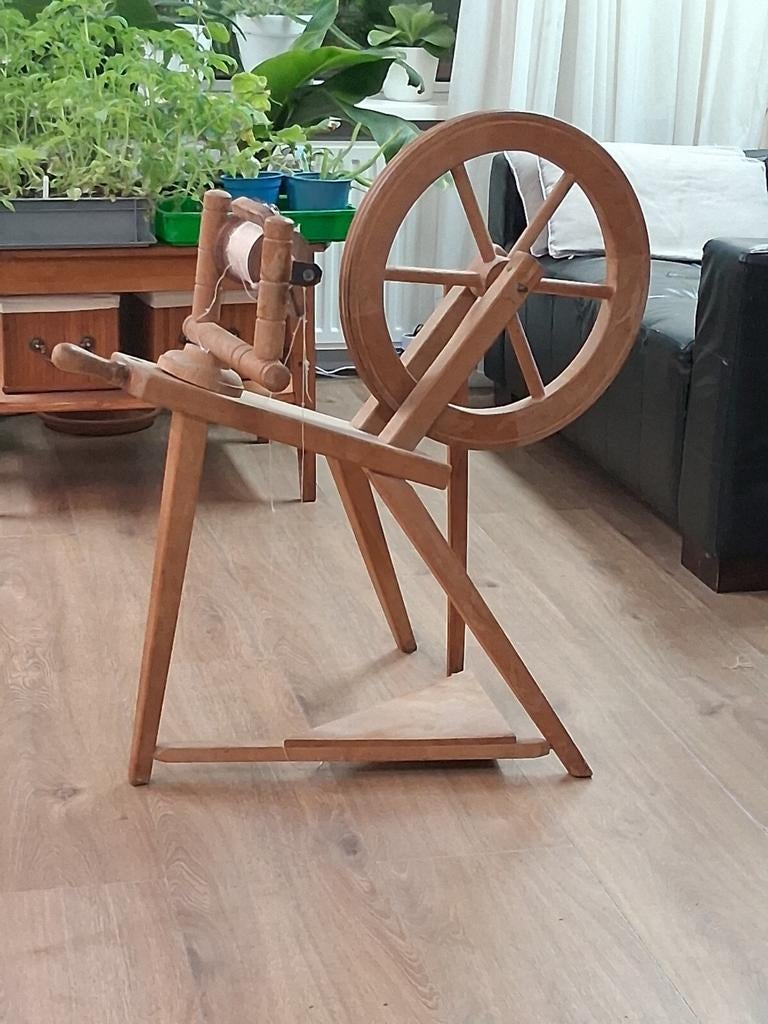 Houten Spinnewiel - Ambachtelijk en Functioneel, Ophalen of Verzenden, Gebruikt, Spinnewiel