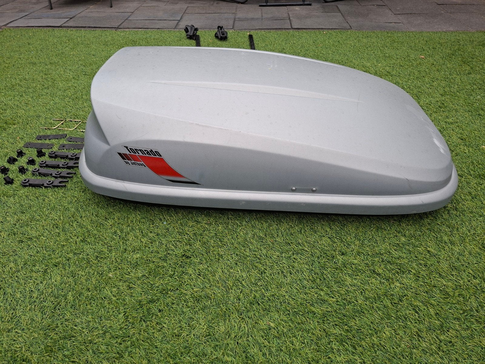 Dakkoffer Tornado 130x80cm met Thule dakdragers, Auto diversen, Dakkoffers, Ophalen, Gebruikt