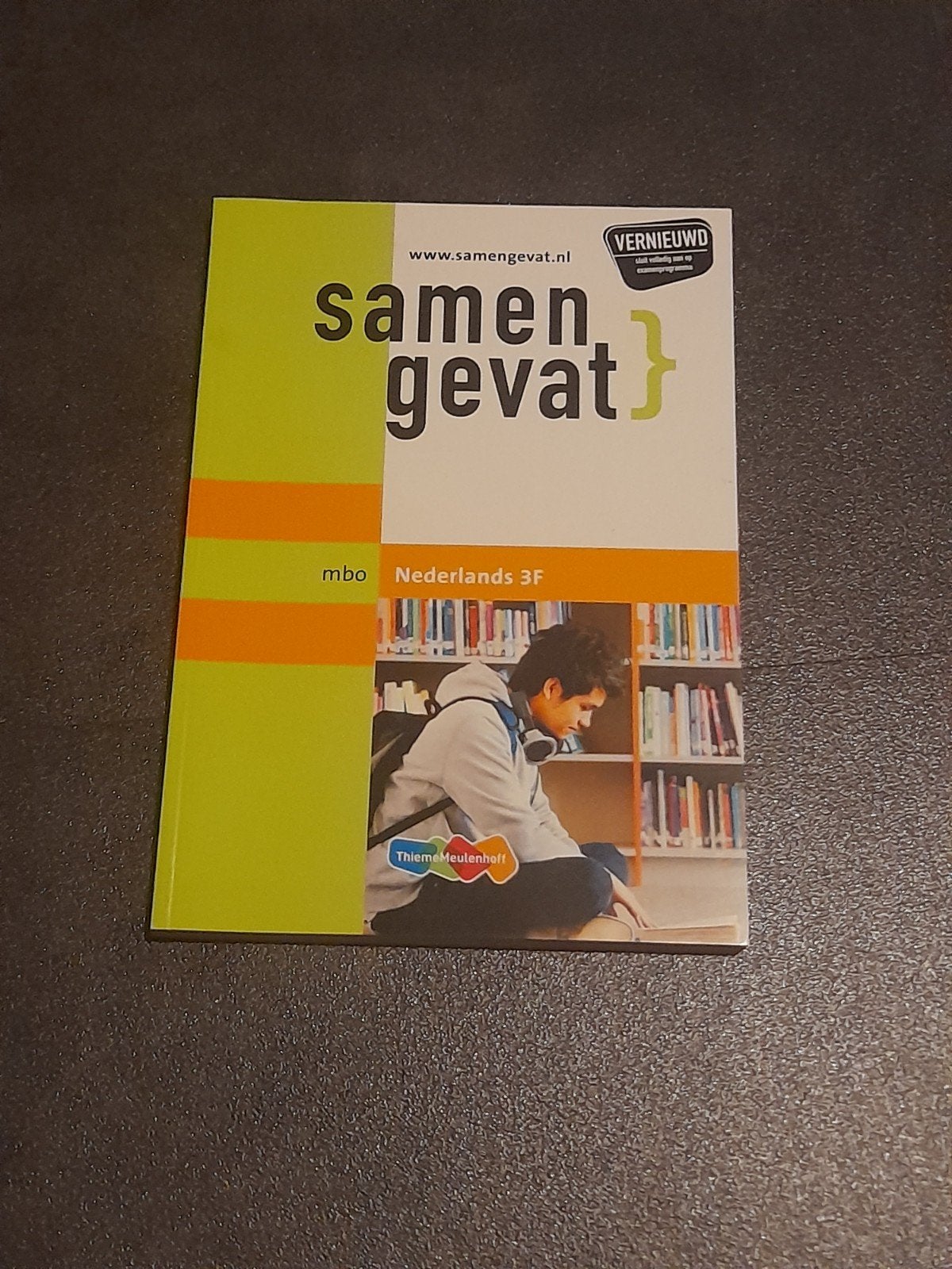 Samengevat MBO Nederlands 3F - Thieme Meulenhoff, Boeken, Ophalen of Verzenden, Zo goed als nieuw, MBO