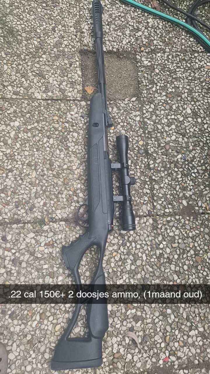 .22 cal. luchtbuks met scope + 2x doosje, Sport en Fitness, Ophalen of Verzenden, Zo goed als nieuw
