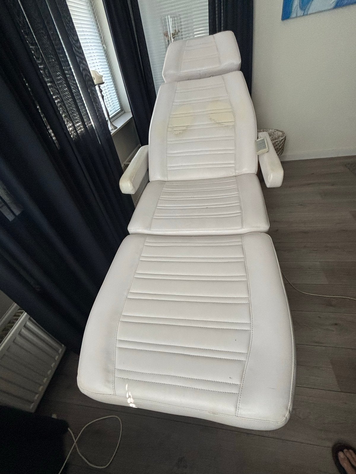Elektrische behandelstoel / massagetafel, Ophalen, Gebruikt
