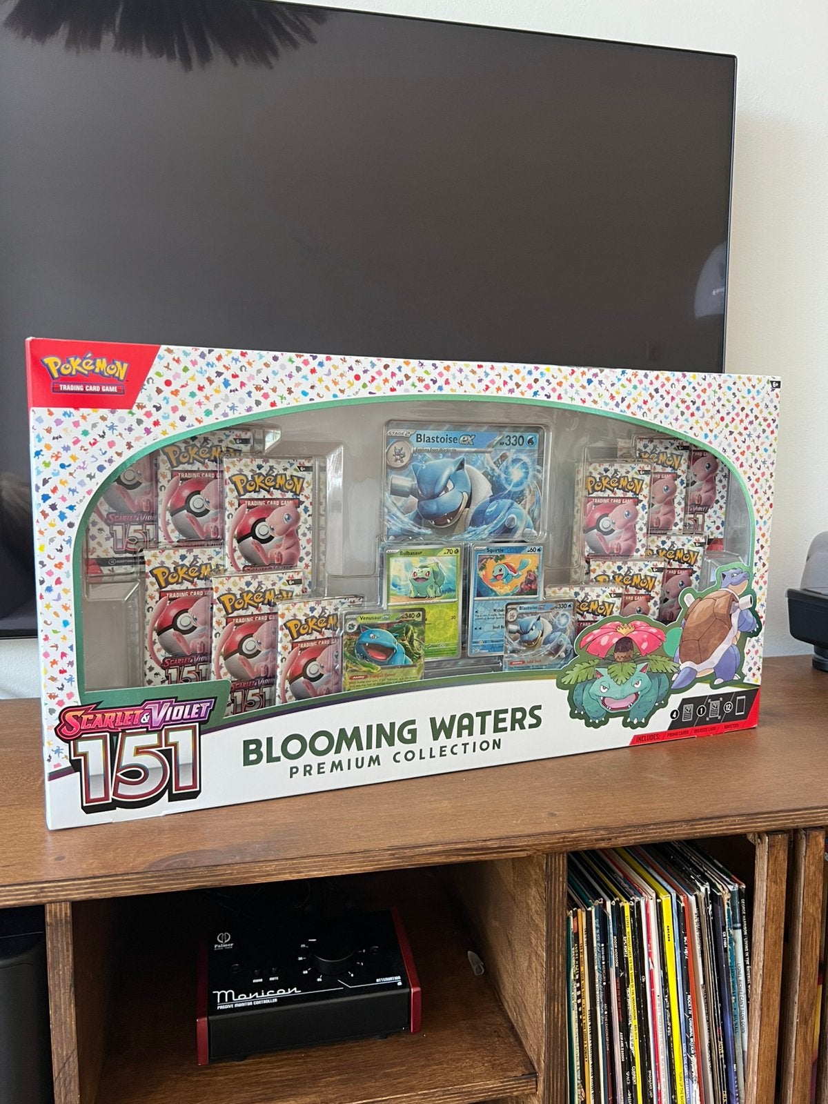 Pokémon 151 Blooming Waters Premium Collection, Hobby en Vrije tijd, Ophalen of Verzenden, Nieuw, Overige typen
