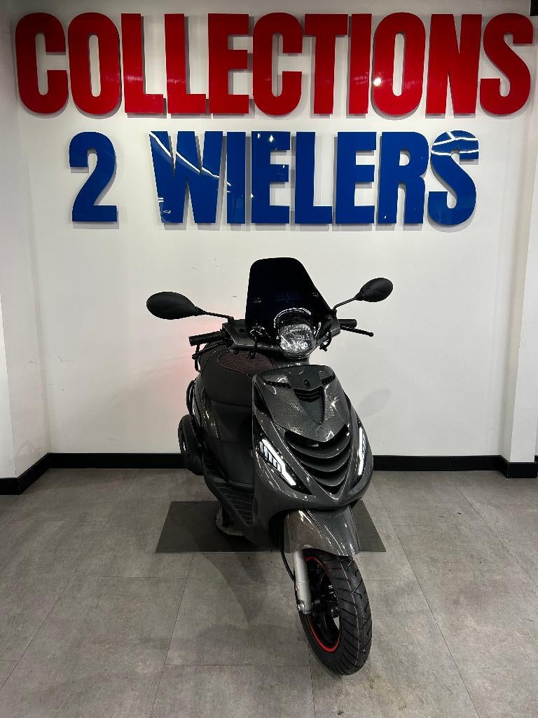 Piaggio Zip 12-2021 Psygodelic Black SP IN NIEUWSTAAT, Zip, Ophalen of Verzenden, Zo goed als nieuw, Benzine