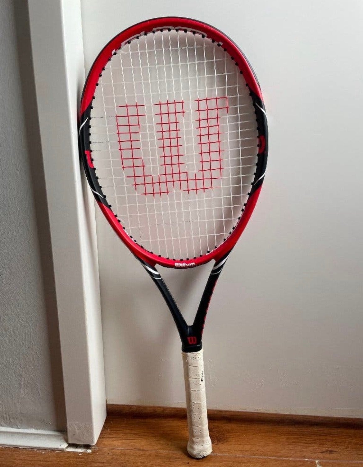 Wilson Federer Pro 105 Tennisracket met Babolat tas, Sport en Fitness, Ophalen, Gebruikt, L4, Wilson