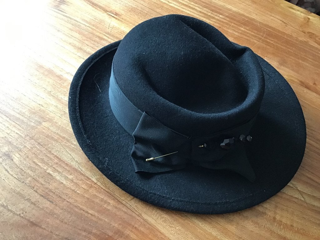 Dames hoeden, Ophalen of Verzenden, Zo goed als nieuw, One size fits all