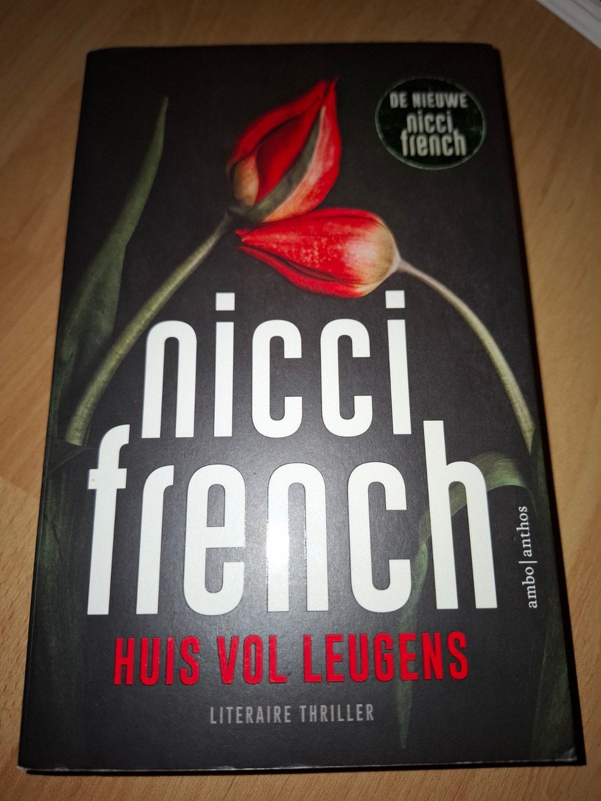Nicci French - Huis vol leugens (Literaire thriller), Ophalen of Verzenden, Zo goed als nieuw, Nicci French, Europa overig