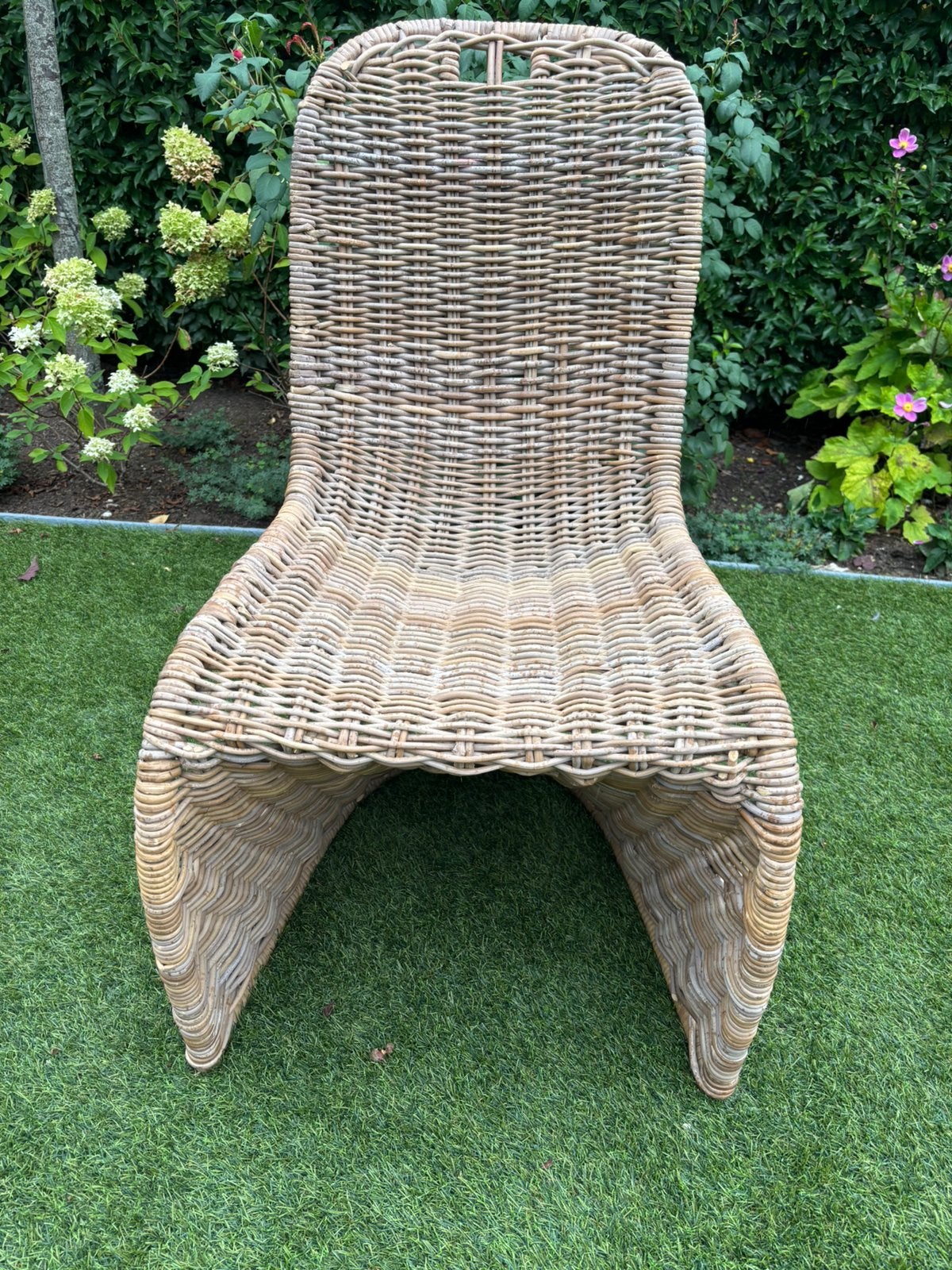 Te Koop; 2 leuke rieten eetkamerstoelen, Ophalen, Zo goed als nieuw, Minder dan 4 stoelen