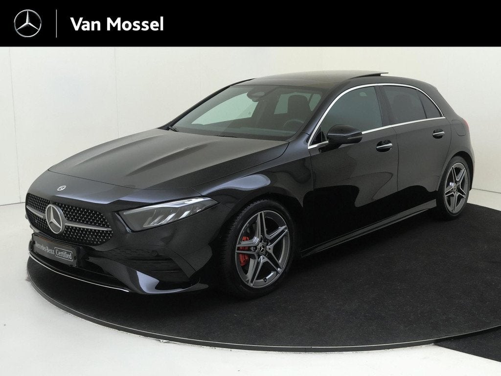 Mercedes-Benz A-klasse 180 AMG Line / Achteruitrijcamera / P, Auto's, Mercedes-Benz, Bedrijf, Te koop, A-Klasse, 360° camera, ABS