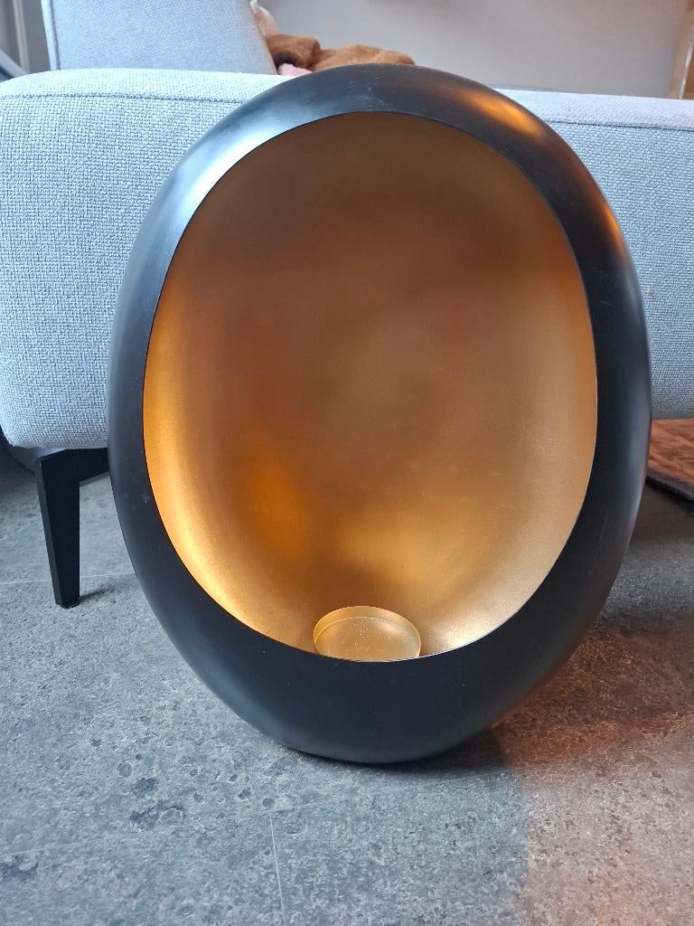Zwart/goud ei theelicht, Huis en Inrichting, Woonaccessoires | Kandelaars en Kaarsen, Ophalen, 25 tot 50 cm, Zwart, Zo goed als nieuw