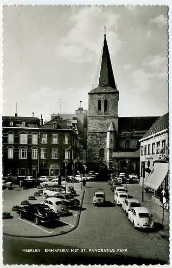 Heerlen - Emmaplein (veel auto's), Ophalen of Verzenden, 1960 tot 1980, Gelopen, Limburg
