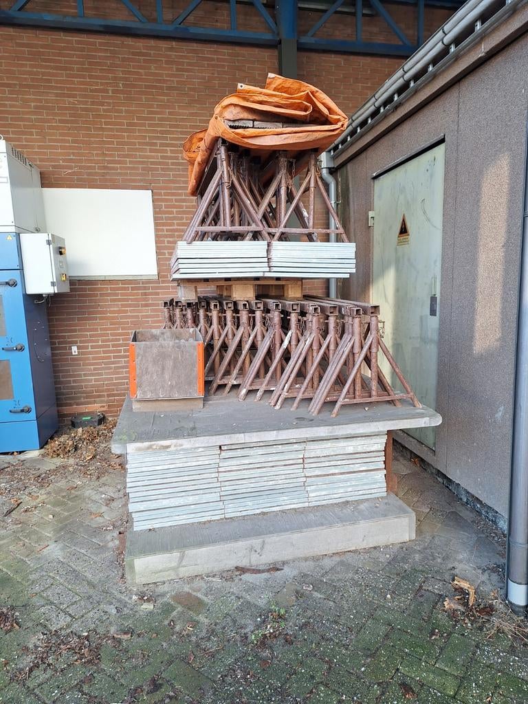 Stukadoors steiger, Doe-het-zelf en Verbouw, Steigers, Ophalen, Zo goed als nieuw, Rolsteiger of Kamersteiger, 5 meter of hoger