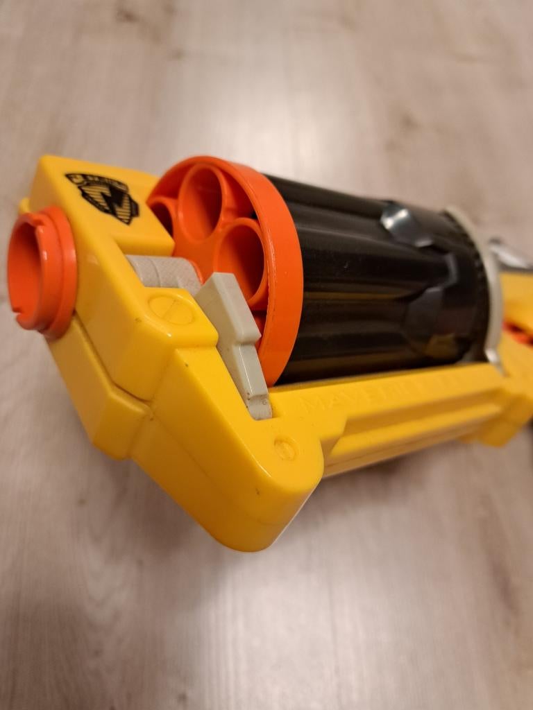 Nerf revolver, Ophalen, Gebruikt