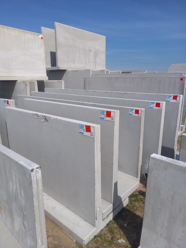 Keerwanden Nieuw en B keus Bosch Beton (sleufsilo wanden), Doe-het-zelf en Verbouw, Overige Doe-het-zelf en Verbouw, Ophalen of Verzenden