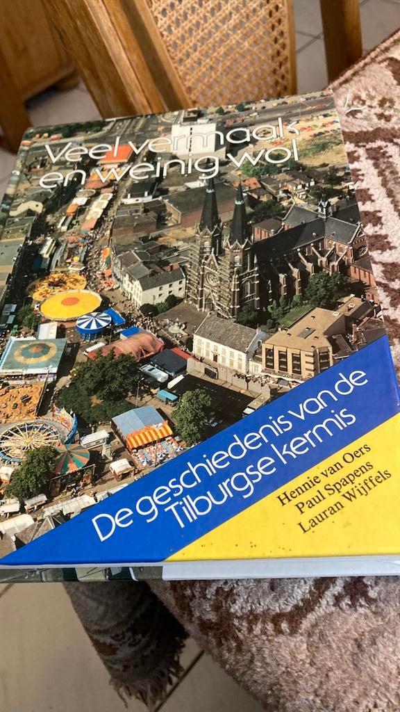 Veel Vermaak en weinig Wol.  Tilburgse kermis, Ophalen of Verzenden, Zo goed als nieuw