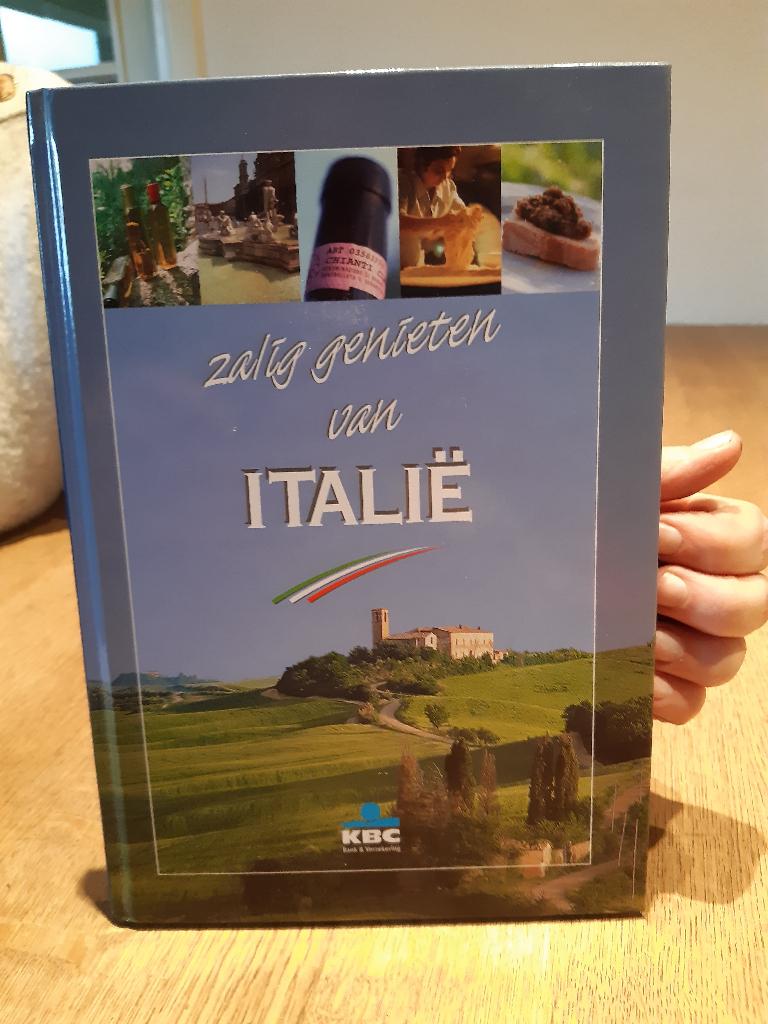 boek zalig genieten Italie, Ophalen of Verzenden, Nieuw, Italië