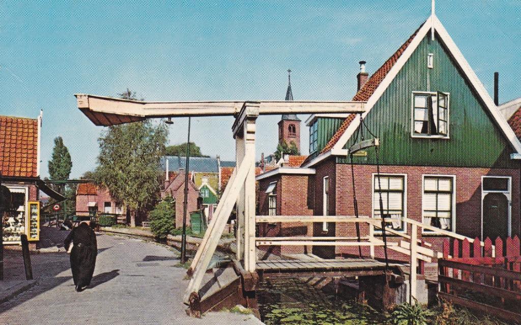 18063 Volendam ongelopen 1970 Noord-Holland, Ophalen of Verzenden, 1960 tot 1980, Ongelopen, Noord-Holland