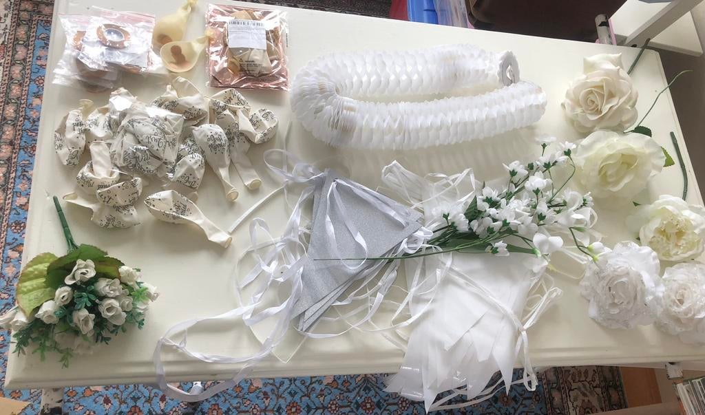 Bruiloftdecoratie ter aankleding van trouwlocatie, Kleding | Dames, Ophalen of Verzenden, Zo goed als nieuw, Beige, Accessoires