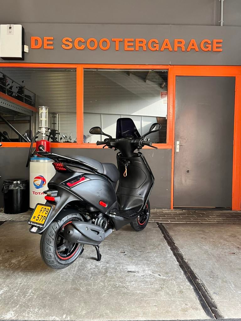 Piaggio Zip iget brom e5 45km 2023 FULL, Ophalen, Piaggio, Piaggio, Maximaal 45 km/u