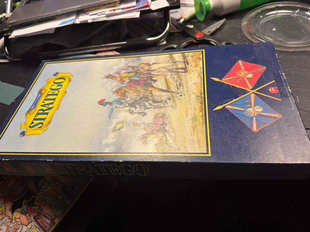 Stratego in blauwe doos nieuwstaat !, Ophalen of Verzenden, Zo goed als nieuw