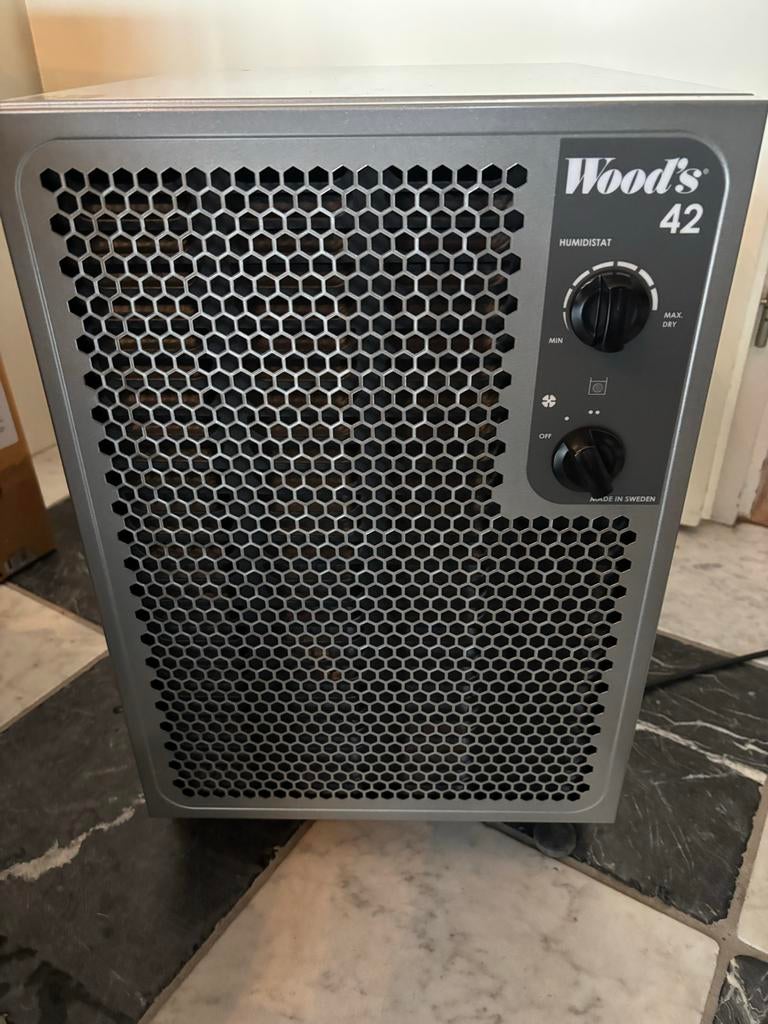 Professionele Wood's SW42fx Luchtontvochtiger - Topconditie!, Ophalen, Zo goed als nieuw, Luchtontvochter