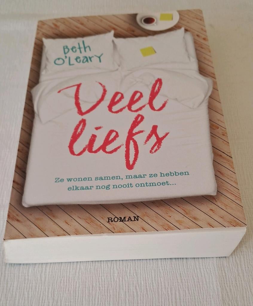 Beth O'Leary - Veel liefs, Ophalen of Verzenden, Zo goed als nieuw, Beth O'Leary