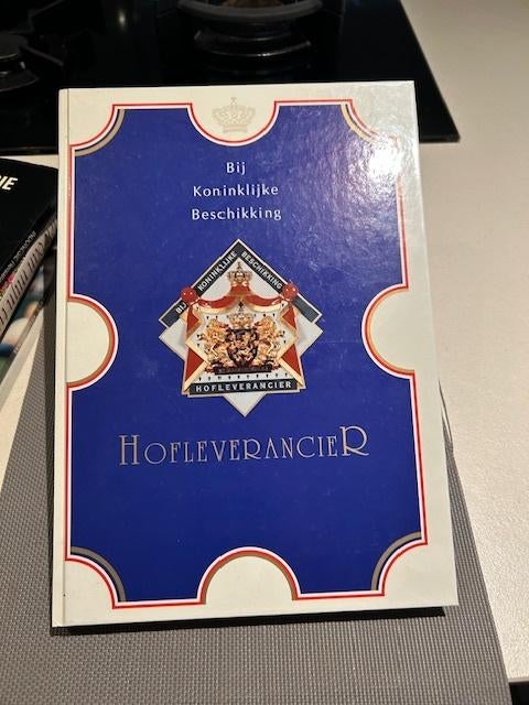 Bij Koninklijke Beschikking Hofleverancier, Ophalen of Verzenden, Zo goed als nieuw, Economie en Marketing