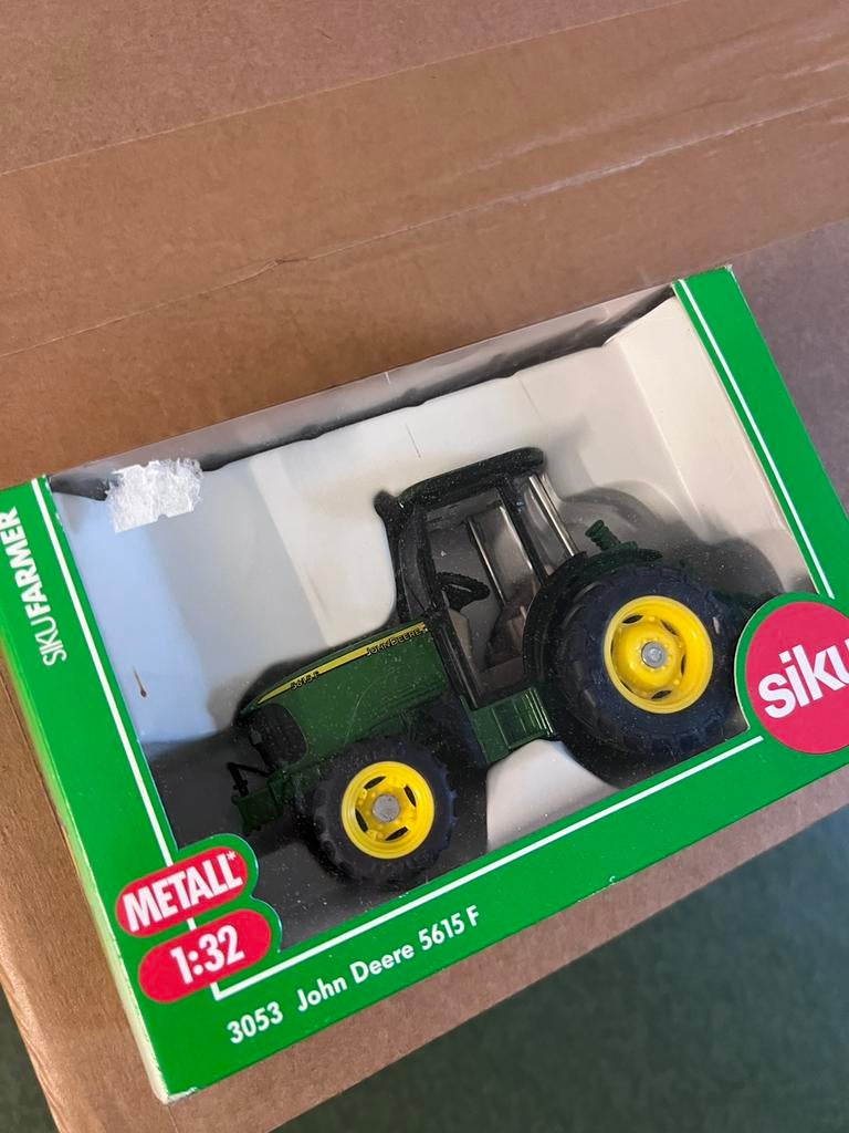 John Deere 5615F smalspoor Siku, Ophalen of Verzenden, Nieuw, Tractor of Landbouw, SIKU