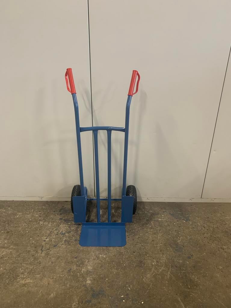 Steekwagen met luchtbanden / steekkar / magazijnwagen kar, Ophalen, ., Nieuw, .