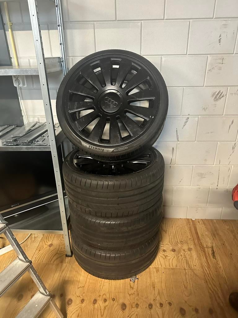 Orginele Audi S8 Velgen met banden 19 inch Pirelli, Auto-onderdelen, Banden en Velgen, Ophalen of Verzenden, 19 inch, Zomerbanden