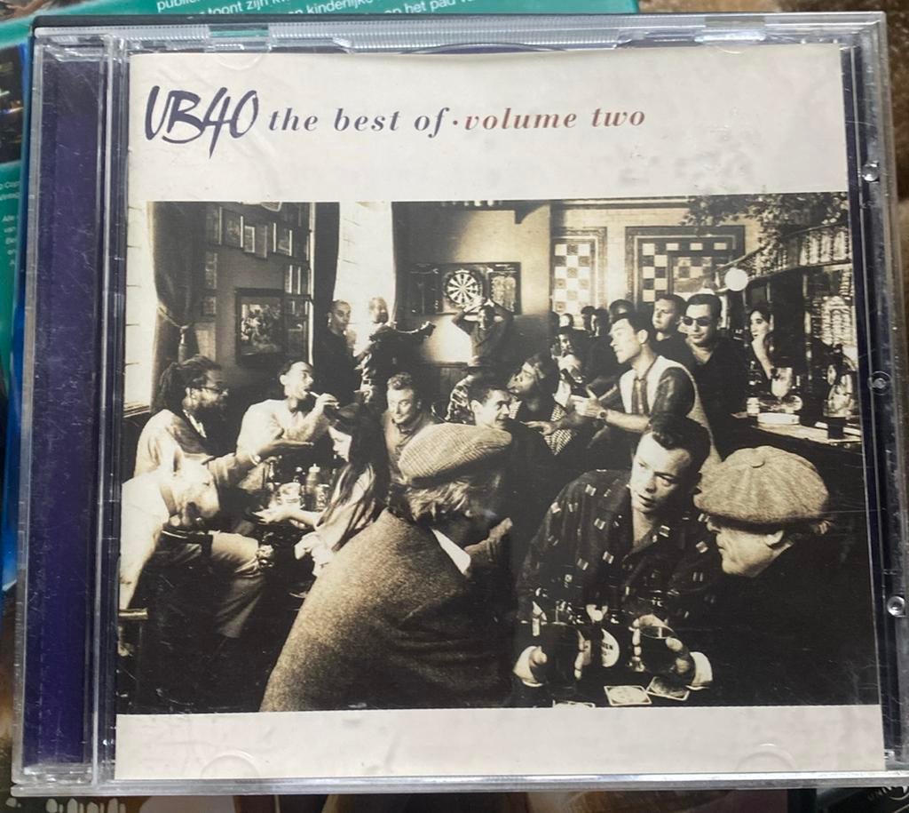 Cd ub40 the best of volume 2, Ophalen of Verzenden, Zo goed als nieuw